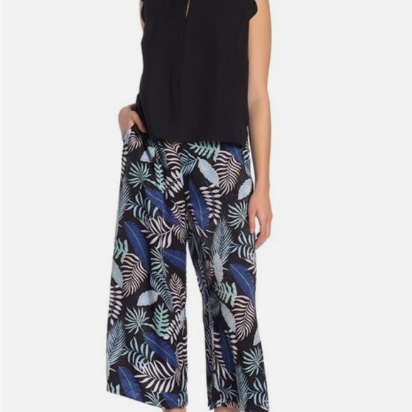 MELLODAY Blue and Black Cropped Jumpsuit with Belted Waist - Picture 2 of 7